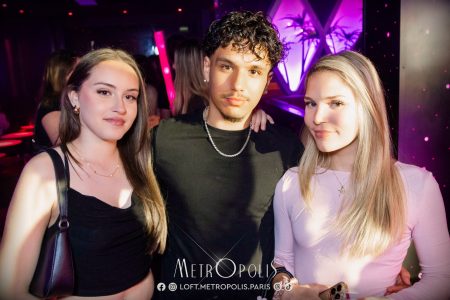 20260320-girls-girls-girls-020