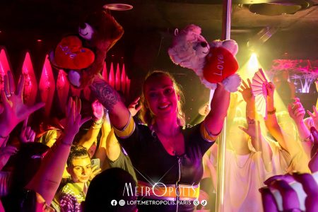 20260417-girls-girls-girls-020