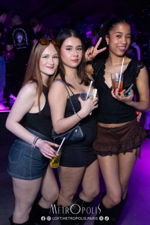 20260417-girls-girls-girls-027