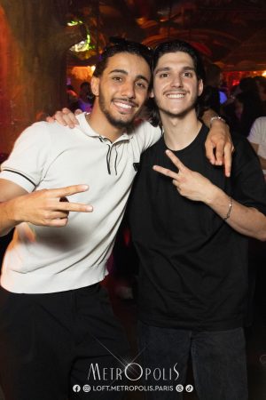 20260417-girls-girls-girls-040