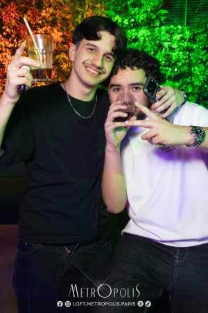 20260417-girls-girls-girls-041