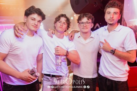 20260417-girls-girls-girls-050