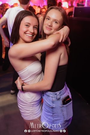 20260424-we-glow-008