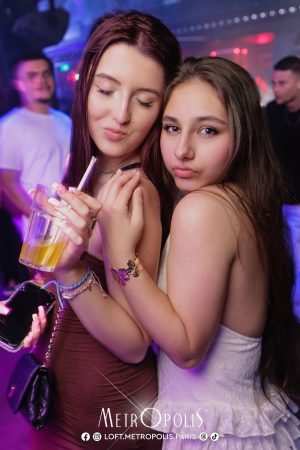 20260424-we-glow-013