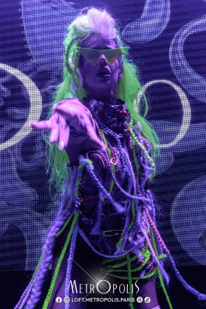 20260424-we-glow-038